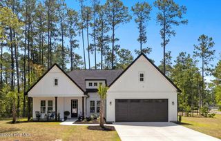 499 Oakwood Drive NW, Calabash, NC 28467