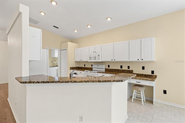 8412 WHISPERING WOODS COURT, Lakewood Ranch, FL 34202