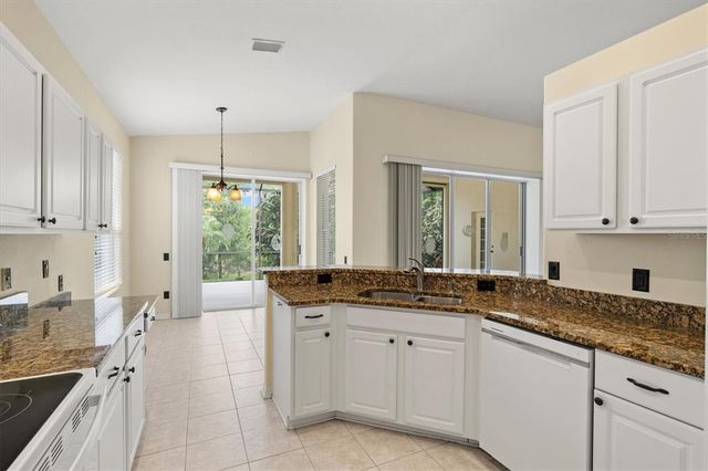 8412 WHISPERING WOODS COURT, Lakewood Ranch, FL 34202