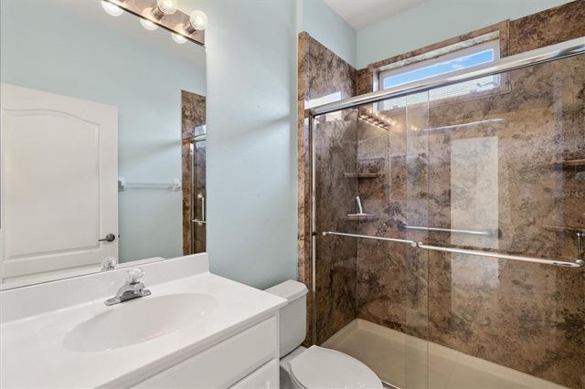 8412 WHISPERING WOODS COURT, Lakewood Ranch, FL 34202