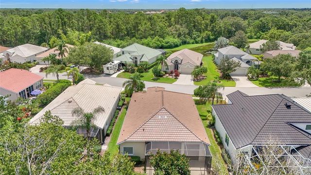 8412 WHISPERING WOODS COURT, Lakewood Ranch, FL 34202