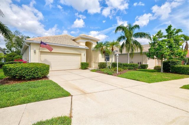 8412 WHISPERING WOODS COURT, Lakewood Ranch, FL 34202