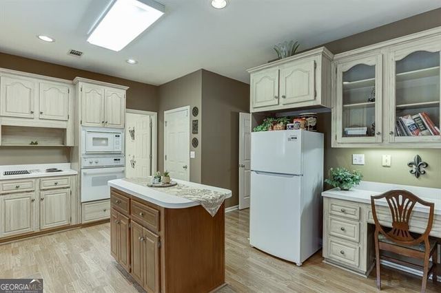 1990 Blackhawk Trail, Lawrenceville, GA 30043
