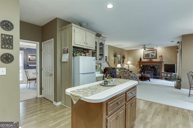 1990 Blackhawk Trail, Lawrenceville, GA 30043
