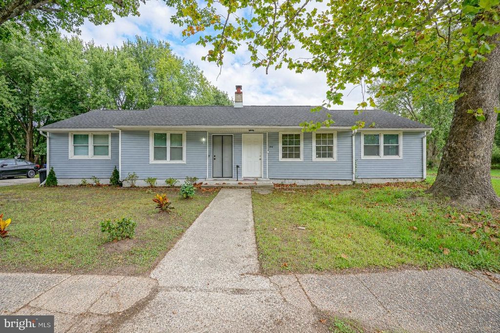 196 KINSLEY RD, PEMBERTON, NJ 08068 — exterior