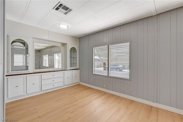3430 Isle Royale Drive, Las Vegas, NV 89122