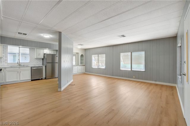 3430 Isle Royale Drive, Las Vegas, NV 89122