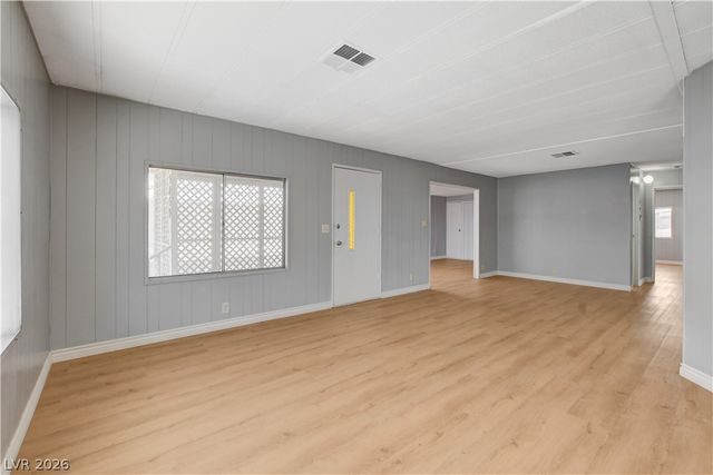 3430 Isle Royale Drive, Las Vegas, NV 89122