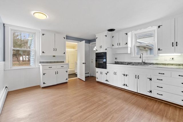 22 Old Turnpike Rd, Northfield, MA 01360