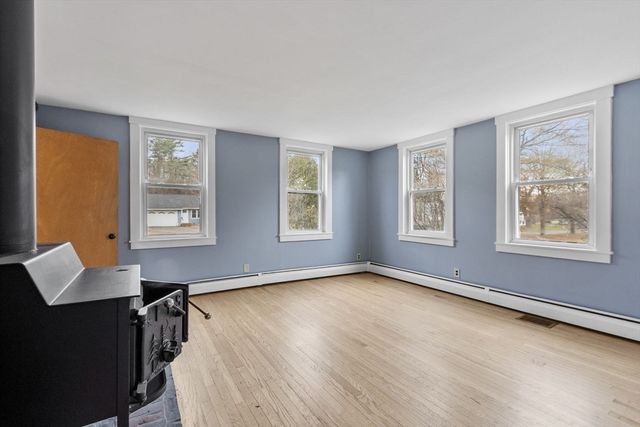 22 Old Turnpike Rd, Northfield, MA 01360