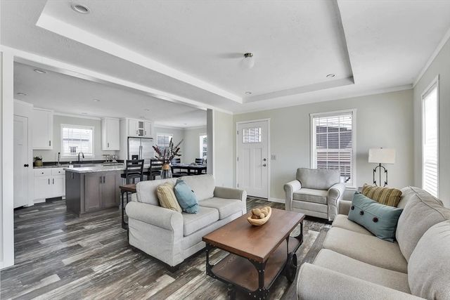 11 Annies Way, West Springfield, MA 01089