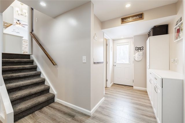 5722 Dalton Drive, Farmington, NY 14425