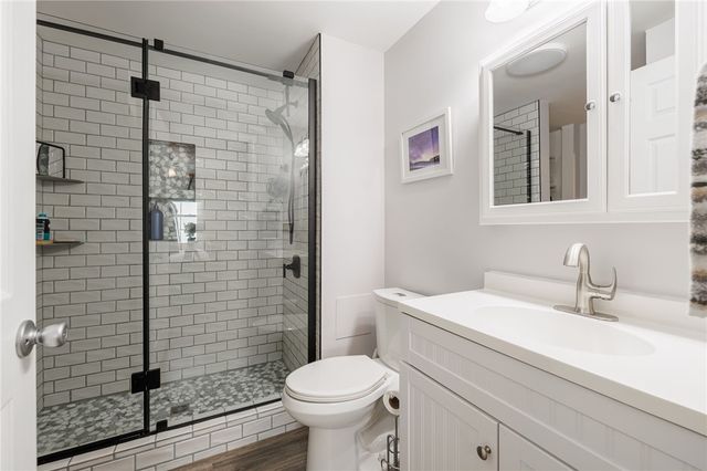 5722 Dalton Drive, Farmington, NY 14425