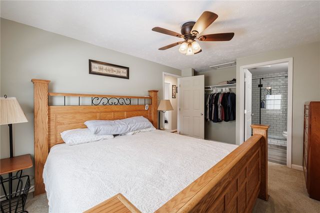 5722 Dalton Drive, Farmington, NY 14425