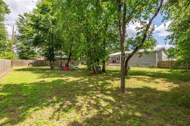 240 7th Street, Trinity, TX 75862