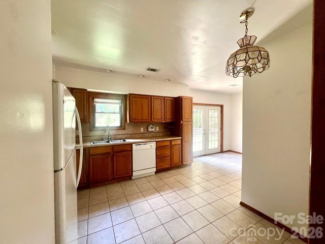 3840 Hide Away Hill, Morganton, NC 28655