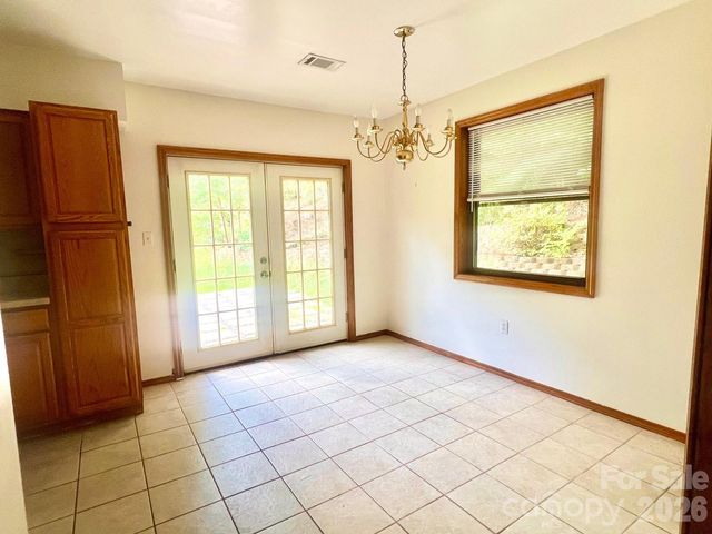 3840 Hide Away Hill, Morganton, NC 28655