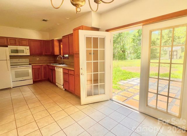 3840 Hide Away Hill, Morganton, NC 28655
