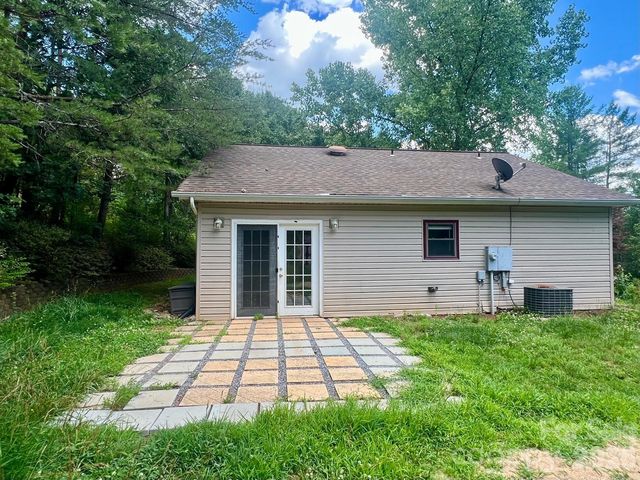 3840 Hide Away Hill, Morganton, NC 28655