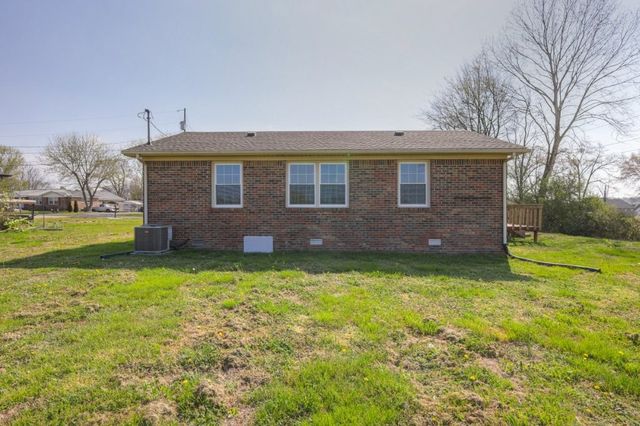 9 Chapman Lane, Fayetteville, TN 37334