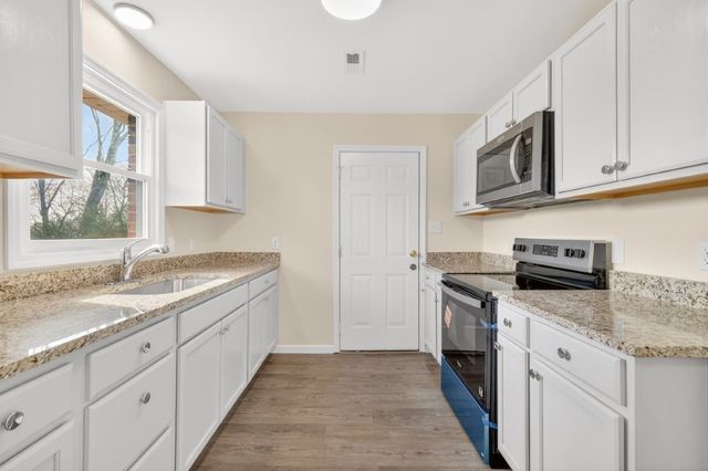 9 Chapman Lane, Fayetteville, TN 37334