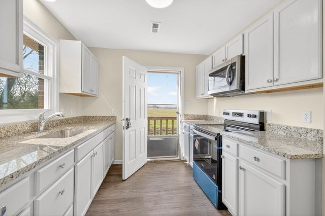 9 Chapman Lane, Fayetteville, TN 37334