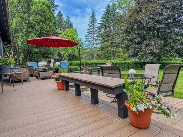 714 Colrain Rd, Greenfield, MA 01301