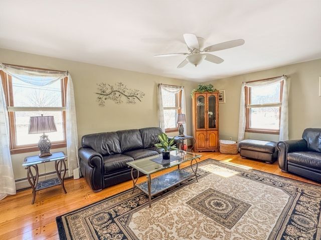 714 Colrain Rd, Greenfield, MA 01301