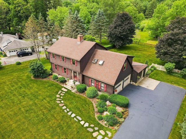 714 Colrain Rd, Greenfield, MA 01301