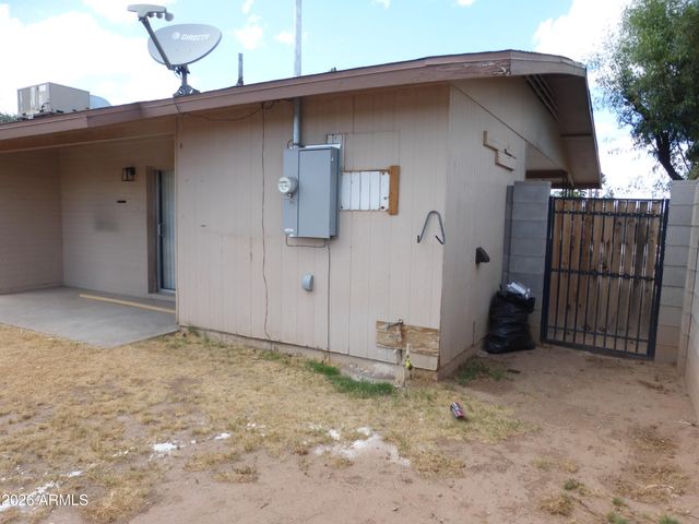 1539 W HUNTINGTON Drive, Tempe, AZ 85282