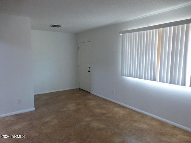 1539 W HUNTINGTON Drive, Tempe, AZ 85282