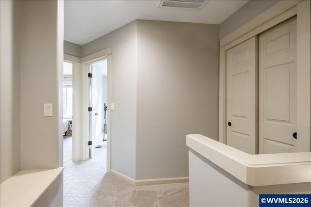 1292 Barnabas St NW, Salem, OR 97304