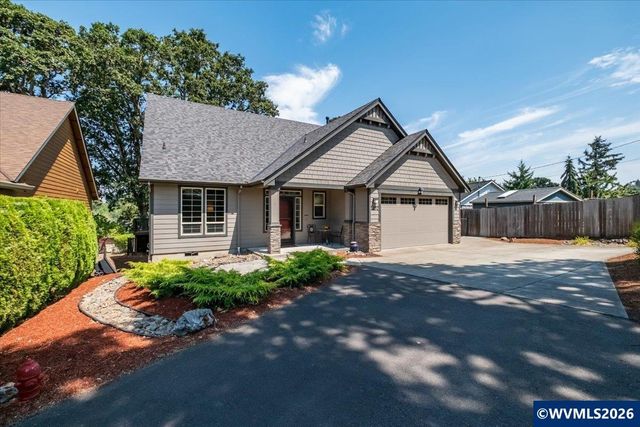 1292 Barnabas St NW, Salem, OR 97304