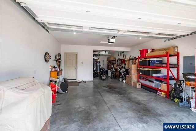 1292 Barnabas St NW, Salem, OR 97304