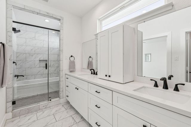 1230 Mcneil Street, Houston, TX 77009