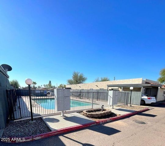 6527 N 67TH Avenue 103, Glendale, AZ 85301