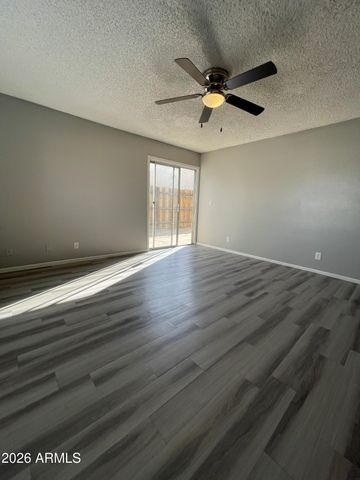 6527 N 67TH Avenue 103, Glendale, AZ 85301