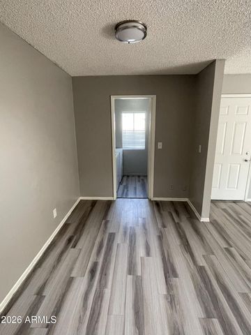 6527 N 67TH Avenue 103, Glendale, AZ 85301