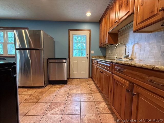1103 Walford Drive, Jeffersonville, IN 47130