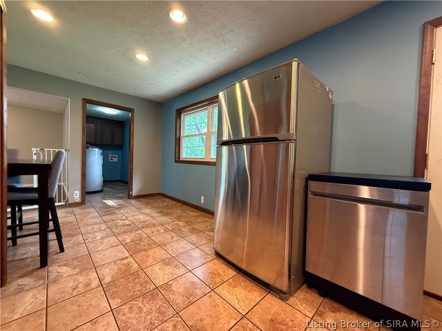 1103 Walford Drive, Jeffersonville, IN 47130