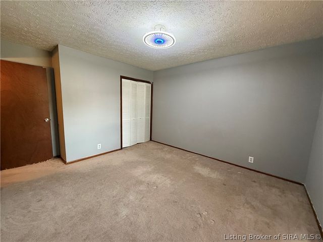 1103 Walford Drive, Jeffersonville, IN 47130