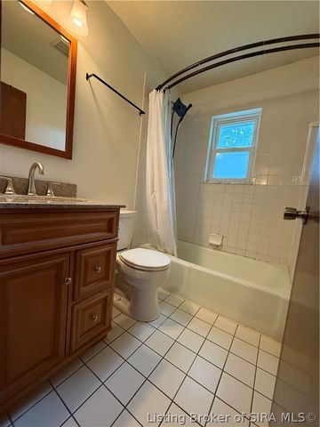1103 Walford Drive, Jeffersonville, IN 47130