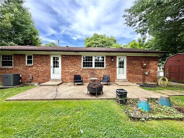 1103 Walford Drive, Jeffersonville, IN 47130