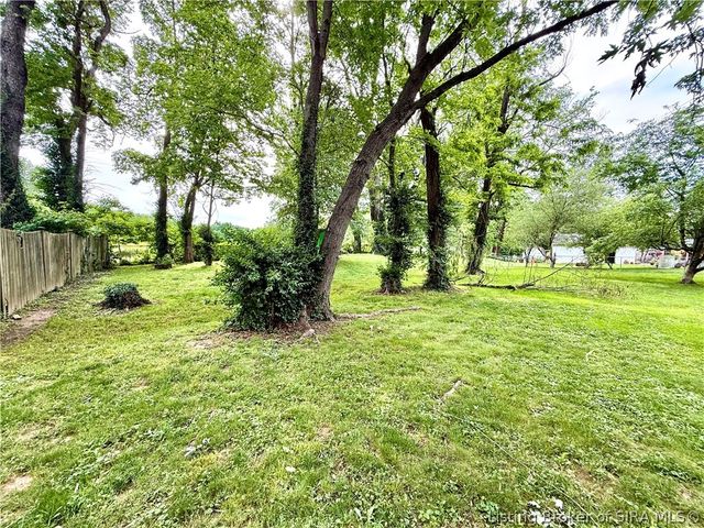 1103 Walford Drive, Jeffersonville, IN 47130