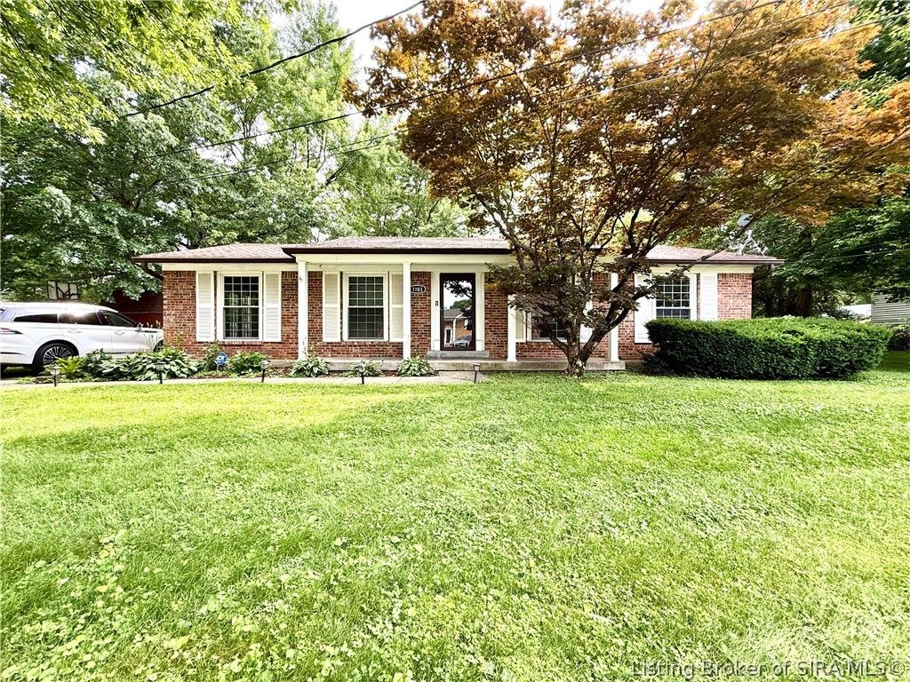 1103 Walford Drive, Jeffersonville, IN 47130