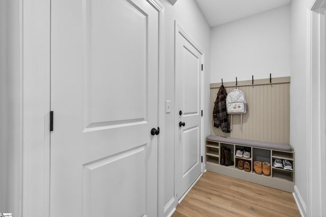 513 Lewes Avenue, Simpsonville, SC 29681