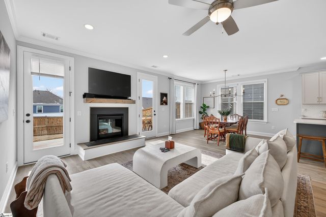 513 Lewes Avenue, Simpsonville, SC 29681