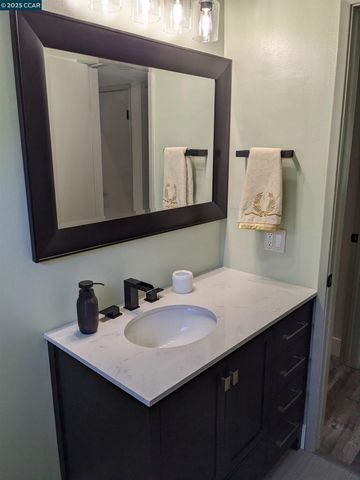 1430 Indian Ln, Concord, CA 94521