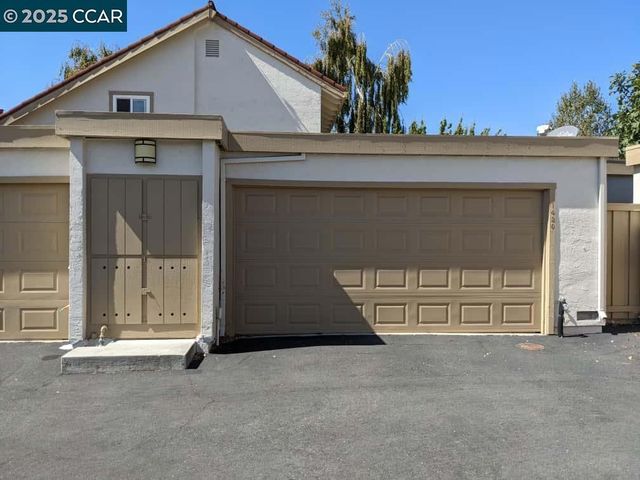 1430 Indian Ln, Concord, CA 94521