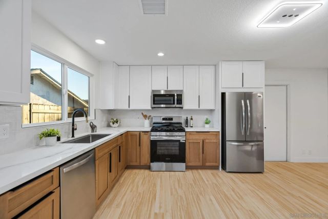 12505 Mustang Dr, Poway, CA 92064